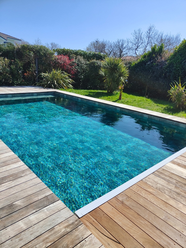 Membrane armée construction de piscine